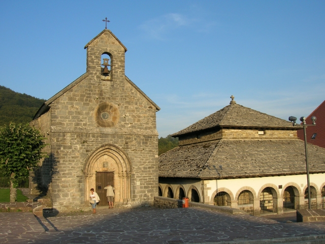 Iglesia de Santiago en Roncesvalles